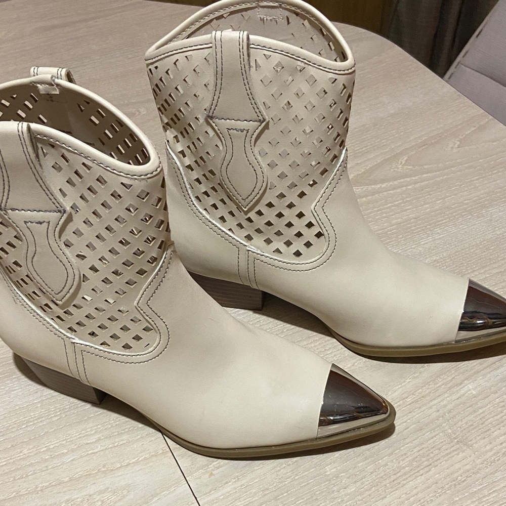 Women’s Cream Perforated Ankle Boots with Metallic Toe